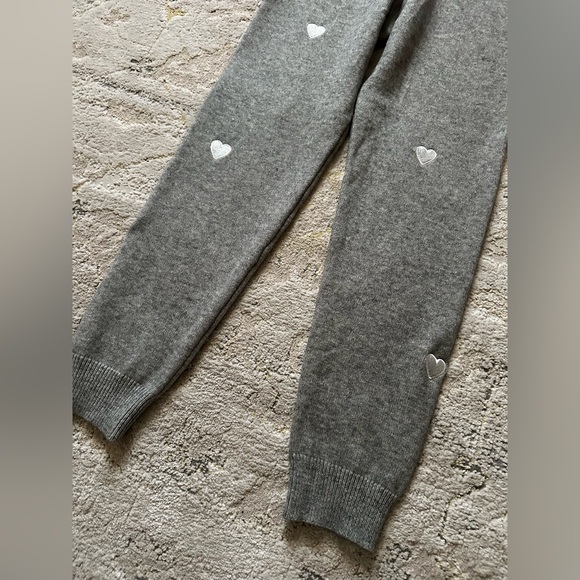 Grey Heart Knit Set - New! - Picture 7 of 11